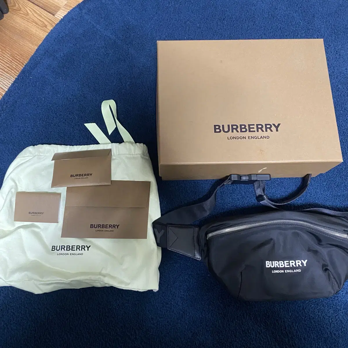 (Full Box) Genuine Burberry Hipster Crossbody Bag