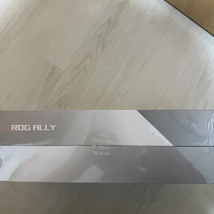 Asus rog ally 미개봉 신품