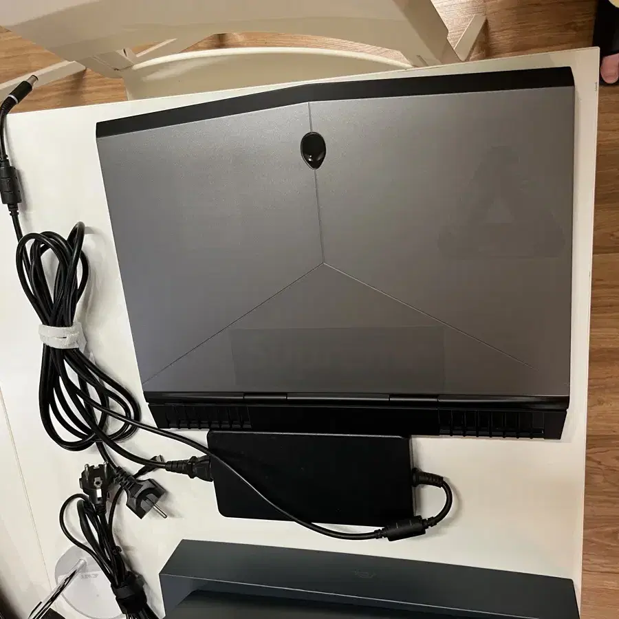 게임 노트북 Alienware 15 R3 팝니다