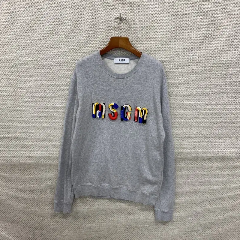 엠에스지엠 MSGM 밀라노 캐쥬얼 그레이 맨투맨 95 K07576