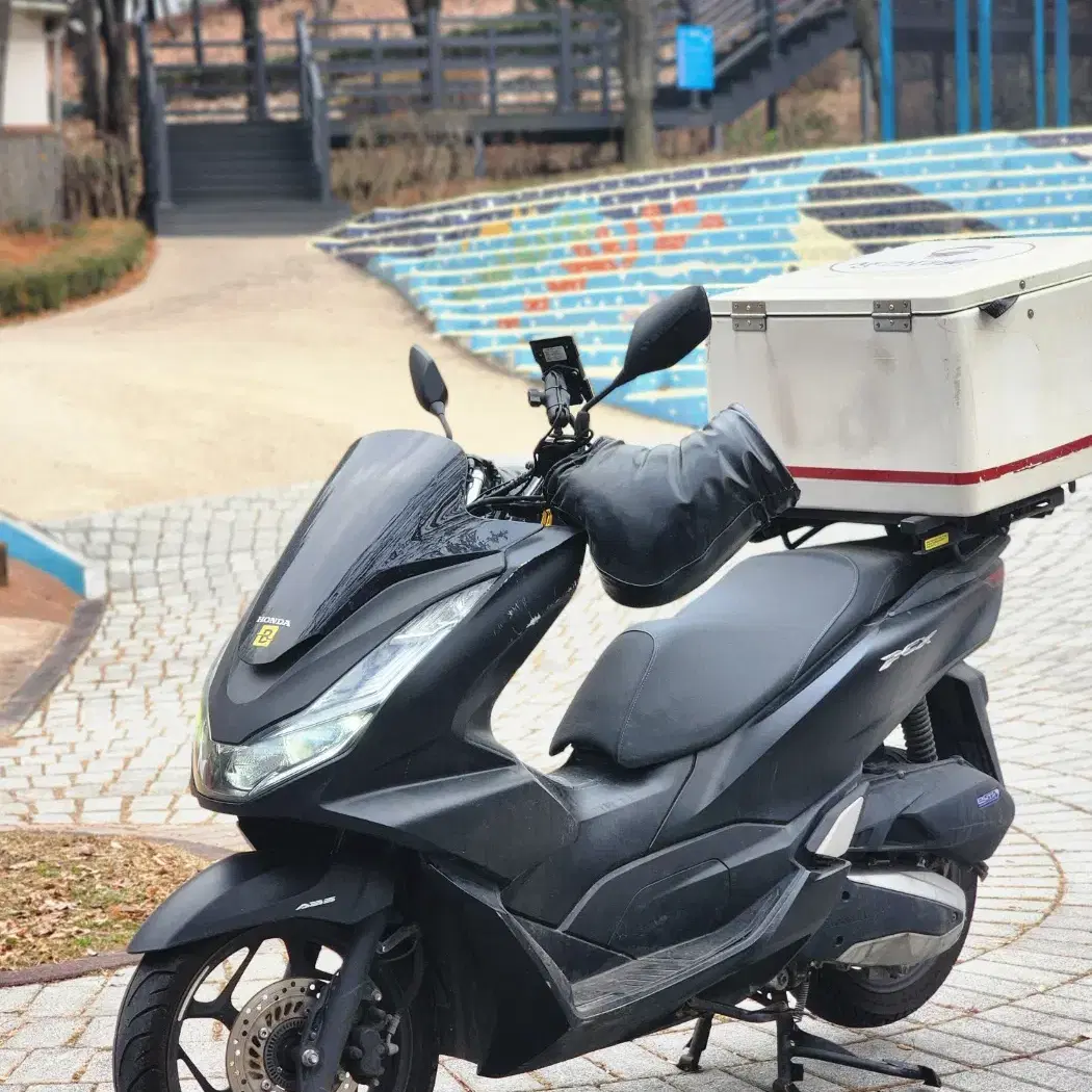 22년식 PCX125 ABS 배달세팅 팝니다