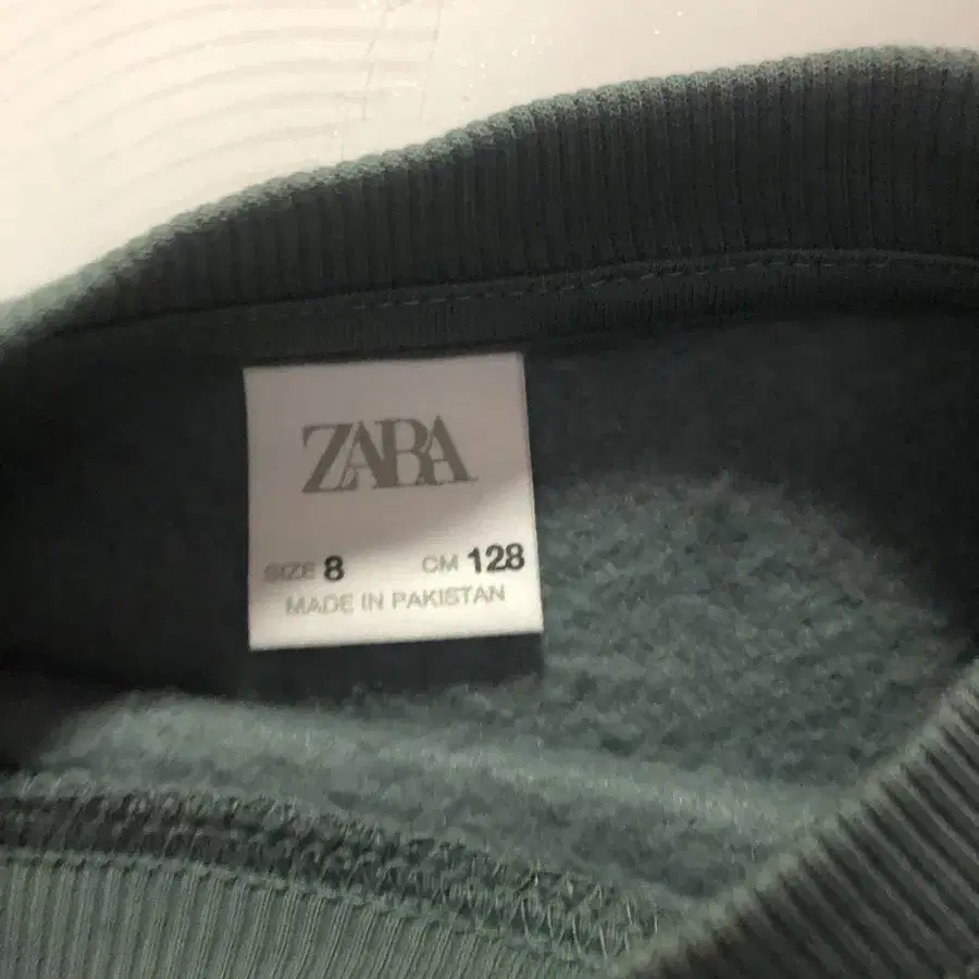 ZARA 키즈 기모 맨투맨(SIZE 8 / 128cm) 판매합니다.