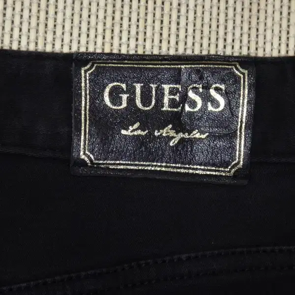 (31in) 게스 GUESS 남성 기모 블랙 데님팬츠