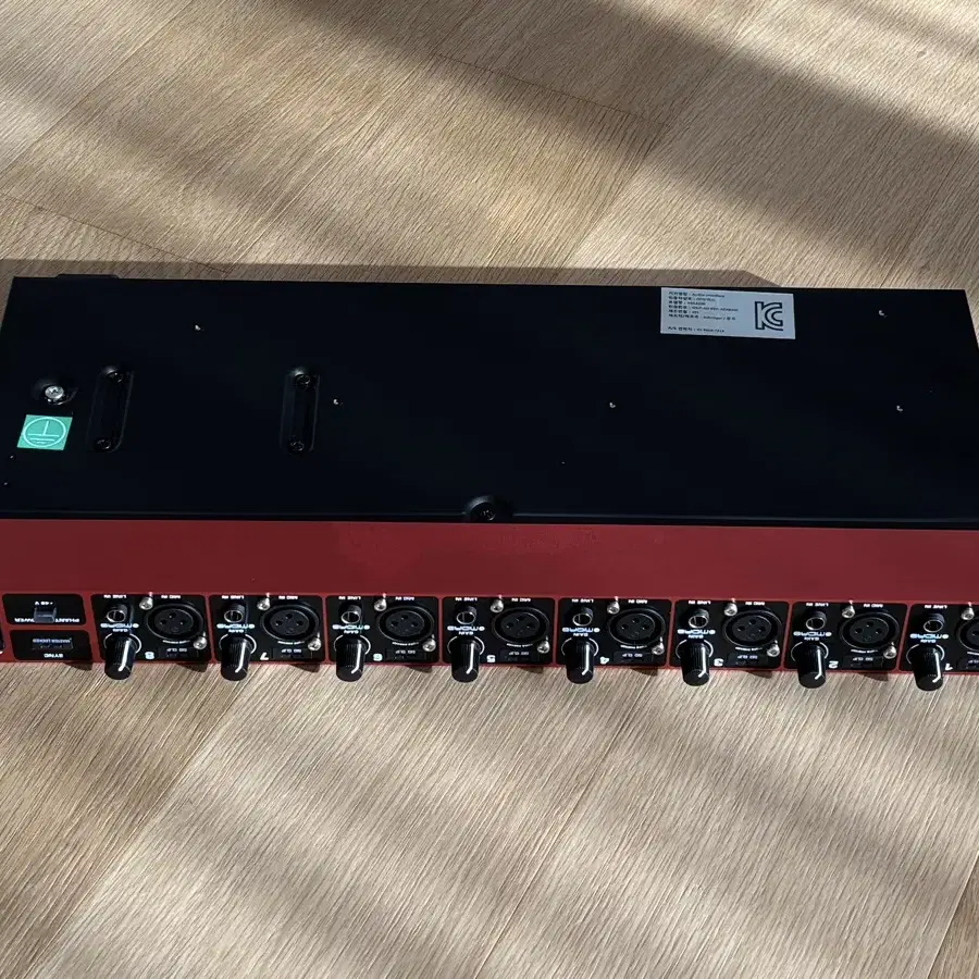 베링거 BEHRINGER ADA8200 8채널 프리앰프