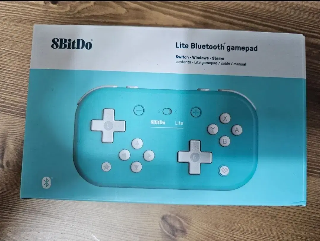 8BitDo Lite 게임컨드롤러 팝니다