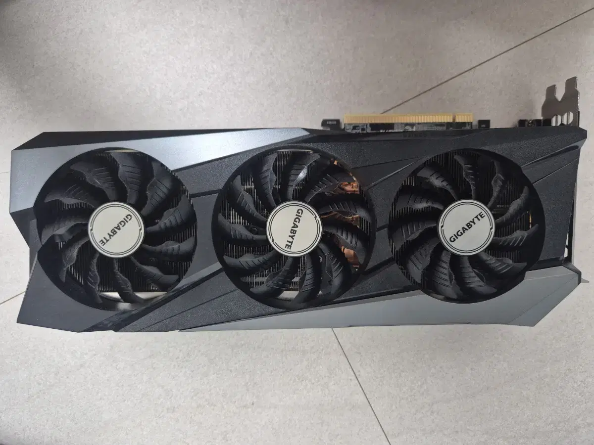 기가바이트 RTX 3070ti