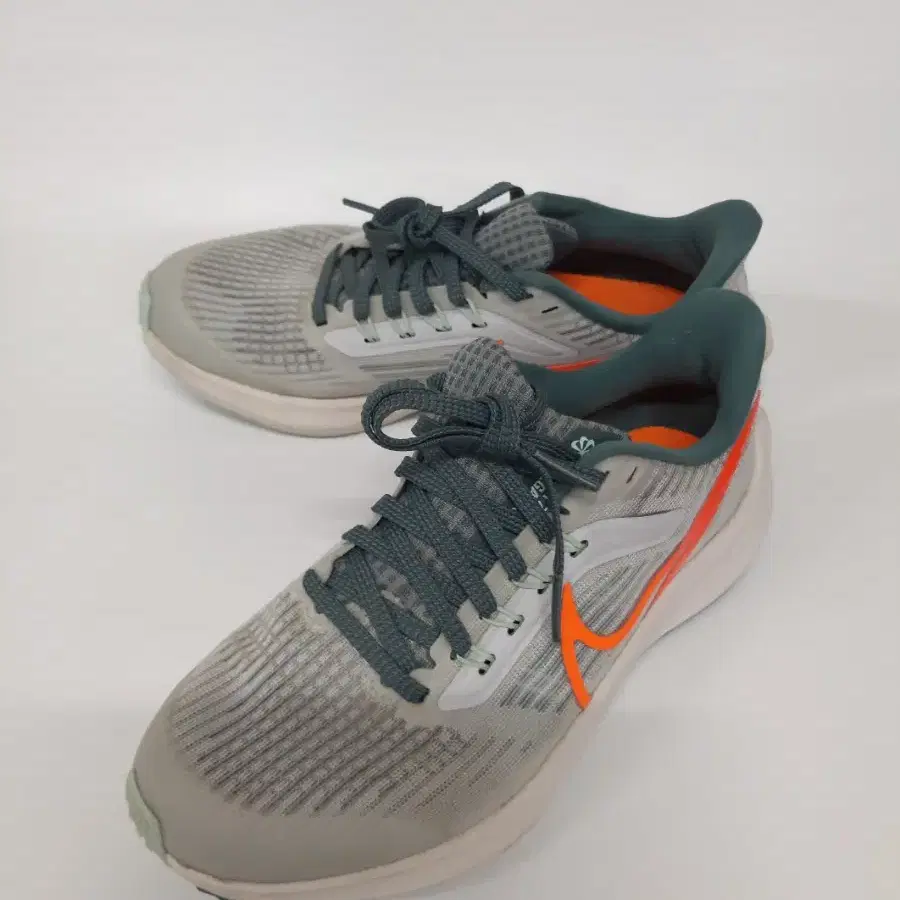 나이키 AIR ZOOM PEGASUS39 /DM4015-003/230mm