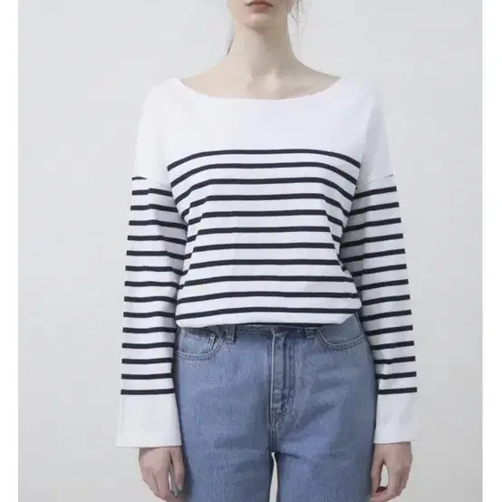 윤슬샵 boat neckline stripped t-shirt 새상품