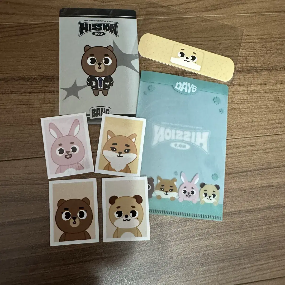 Day 6 pop up Denny's Incremental Set + L-shaped Holder WTS