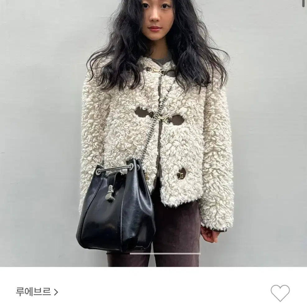 루에브르 toggle point fur jacket