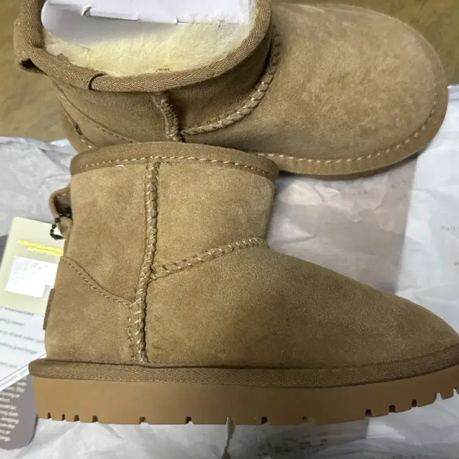 UGG  아동용 부츠