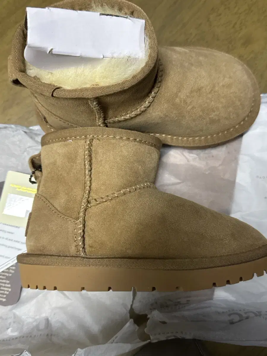 UGG  아동용 부츠