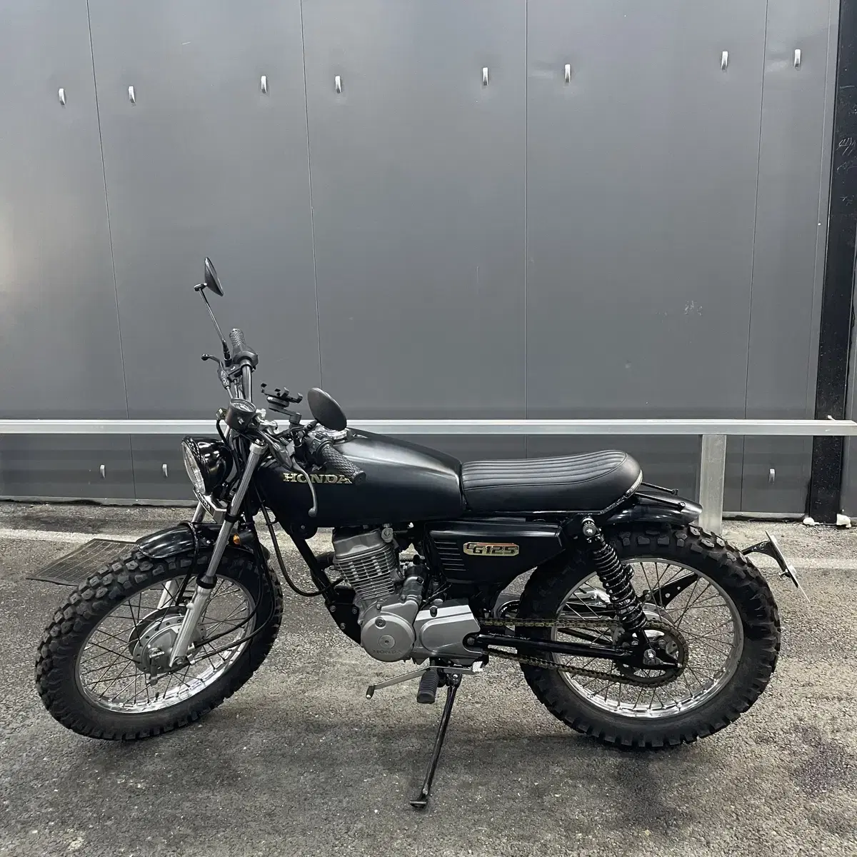 혼다 cg125 블랙 커스텀 모터사이클 sr400 cb400ss