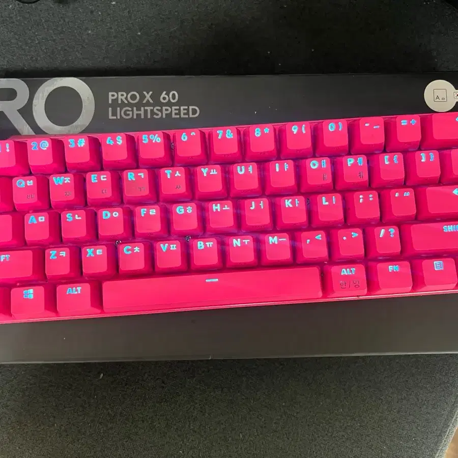 로지텍 g pro x 60 lightspeed 팝니다