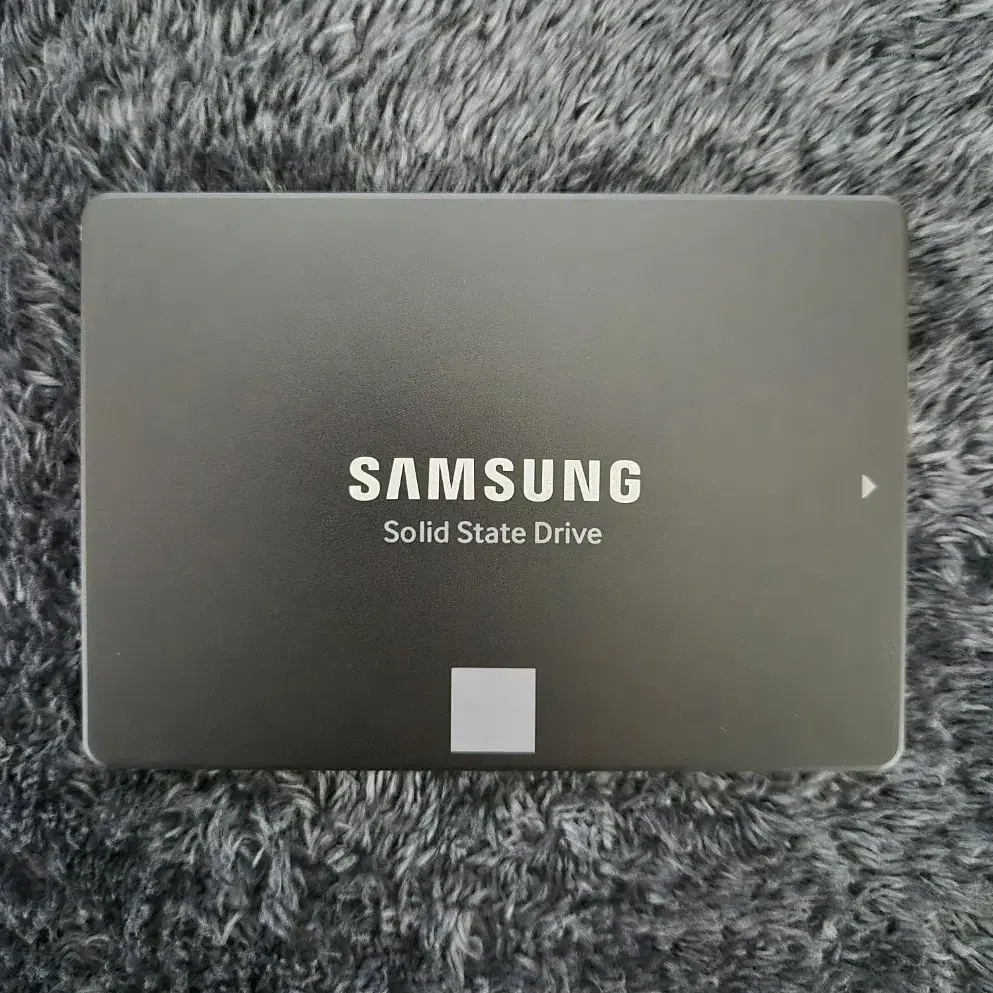 깨끗한 삼성 SSD 860 EVO 1TB 팝니다