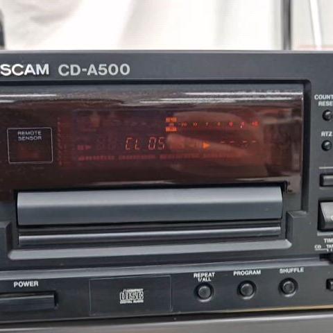 TASCAM CD-A500 팝니다