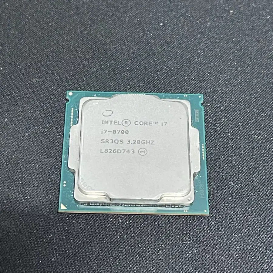 인텔 i7-8700 판매합니다