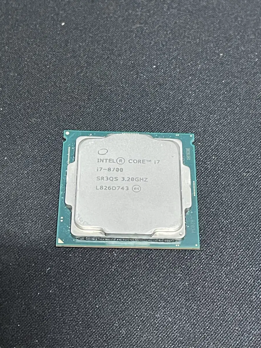 인텔 i7-8700 판매합니다