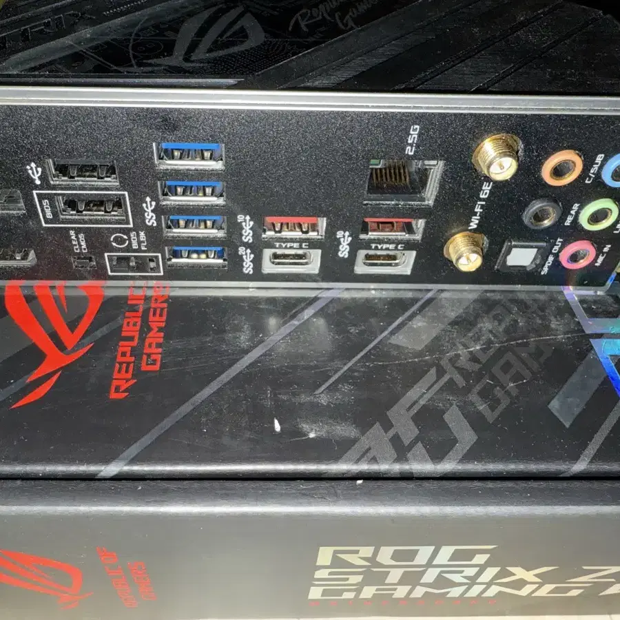 ASUS ROG STRIX Z690-F GAMING WIFI