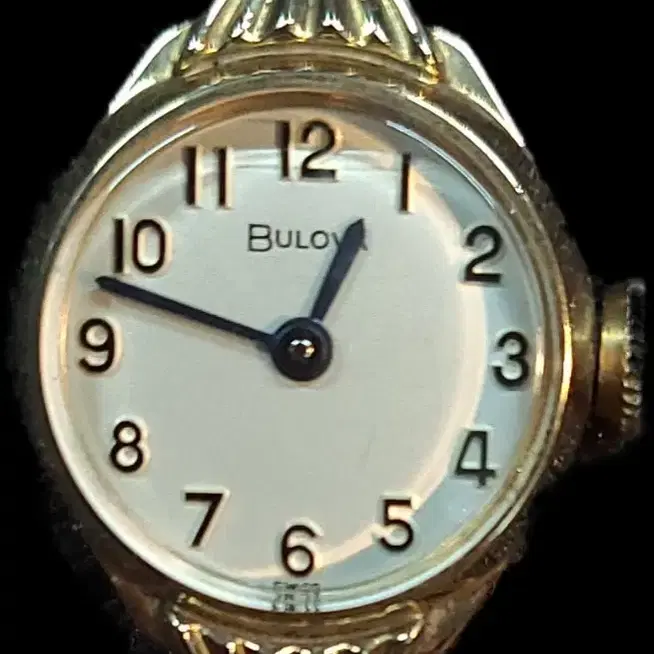 BULOVA 시계