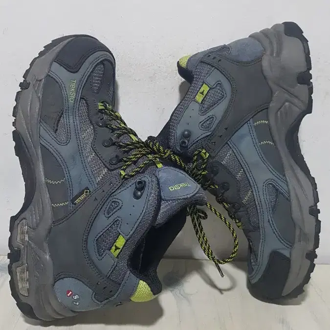 택포 270~275 A급 TREKSTA GORE-TEX 트레킹 중등산화