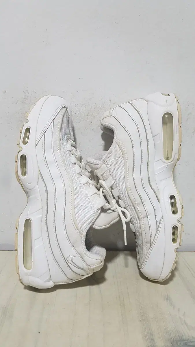 택포 260~265 A급 정품 NIKE 95 AIR-MAX 에센셜 쿠션화