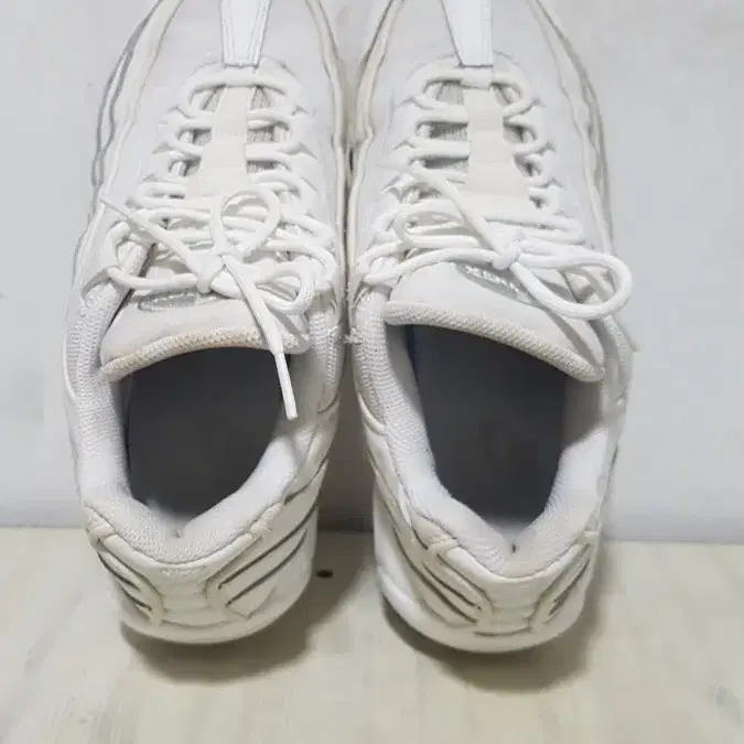 택포 260~265 A급 정품 NIKE 95 AIR-MAX 에센셜 쿠션화