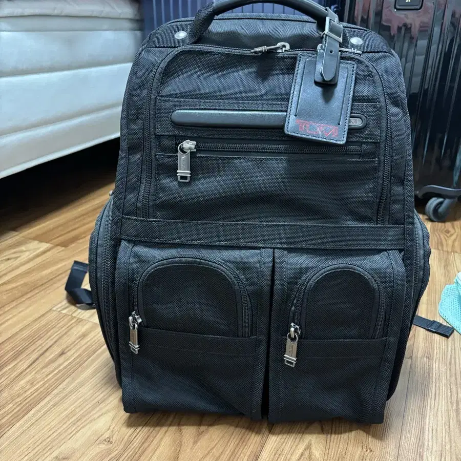 Tumi alpha 2 콤팩트 브리프백팩