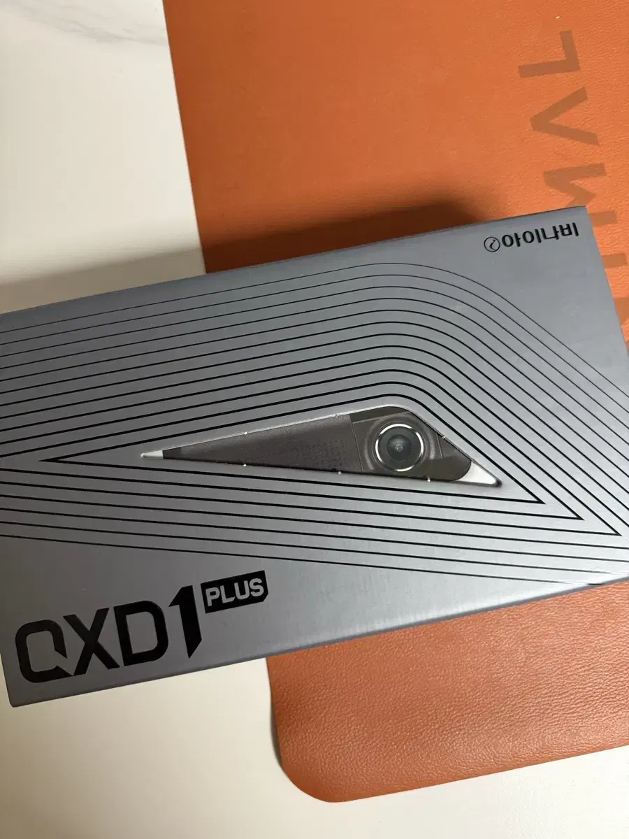 아이나비 QXD1 PLUS 64G 판매합니다.