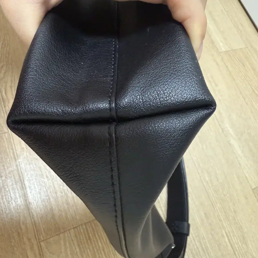 르아보네 가띠백 GATTI bag