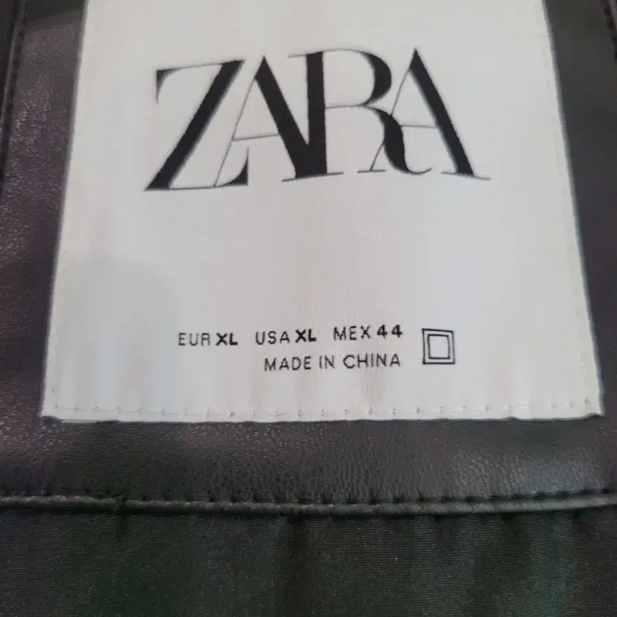 XL 자라 ZARA 가죽패딩 판매