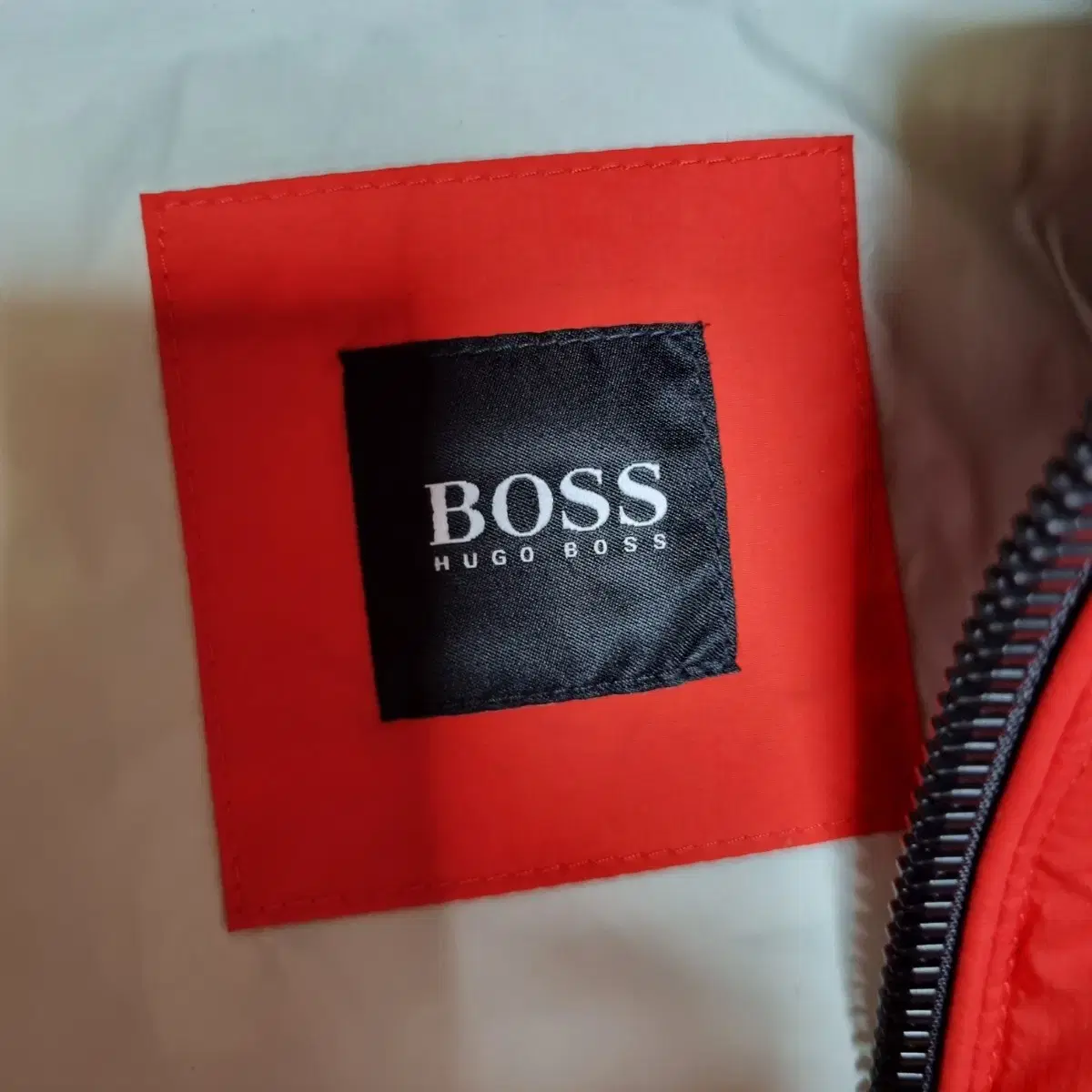 명품 휴고보스패딩 HUGO BOSS(사이즈95~100)