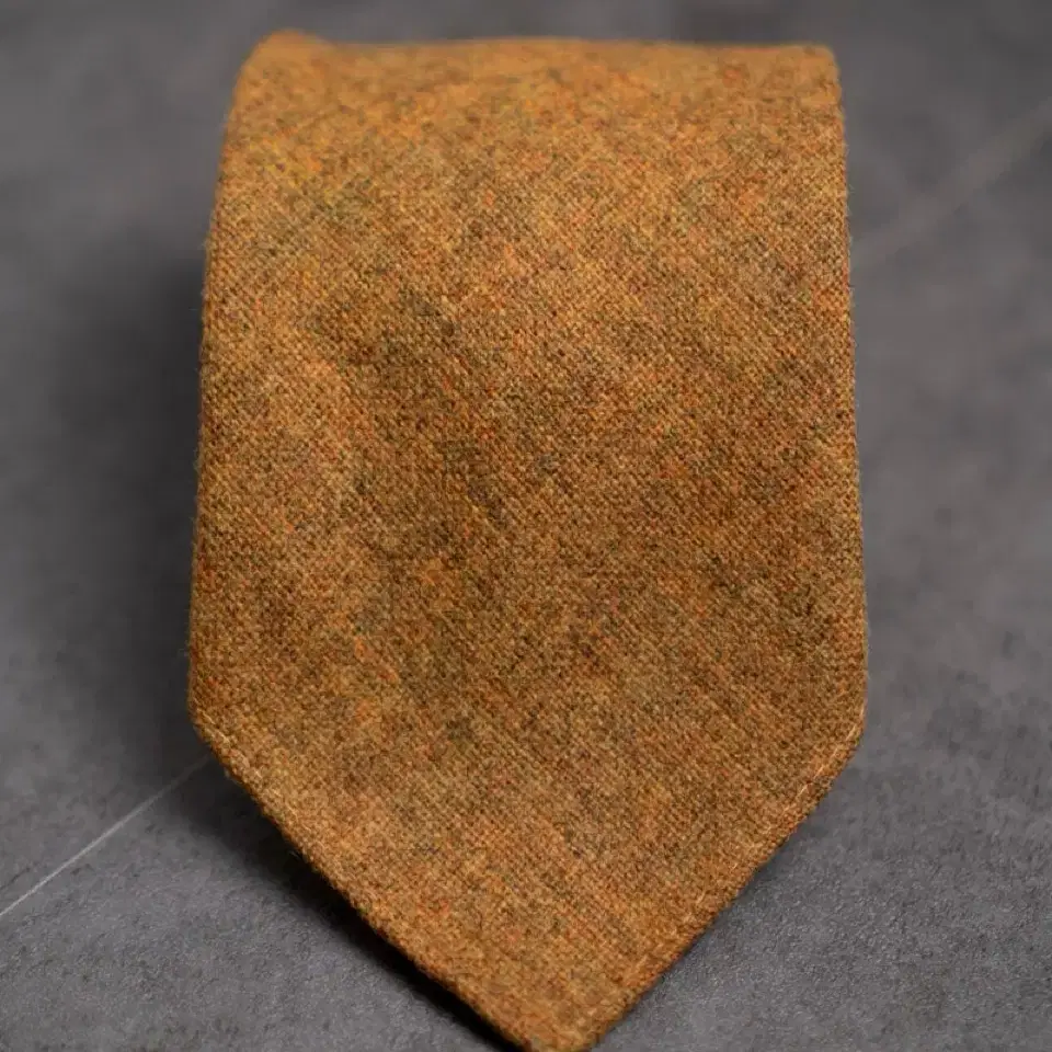 Vintage England Wool Tie (9.5)