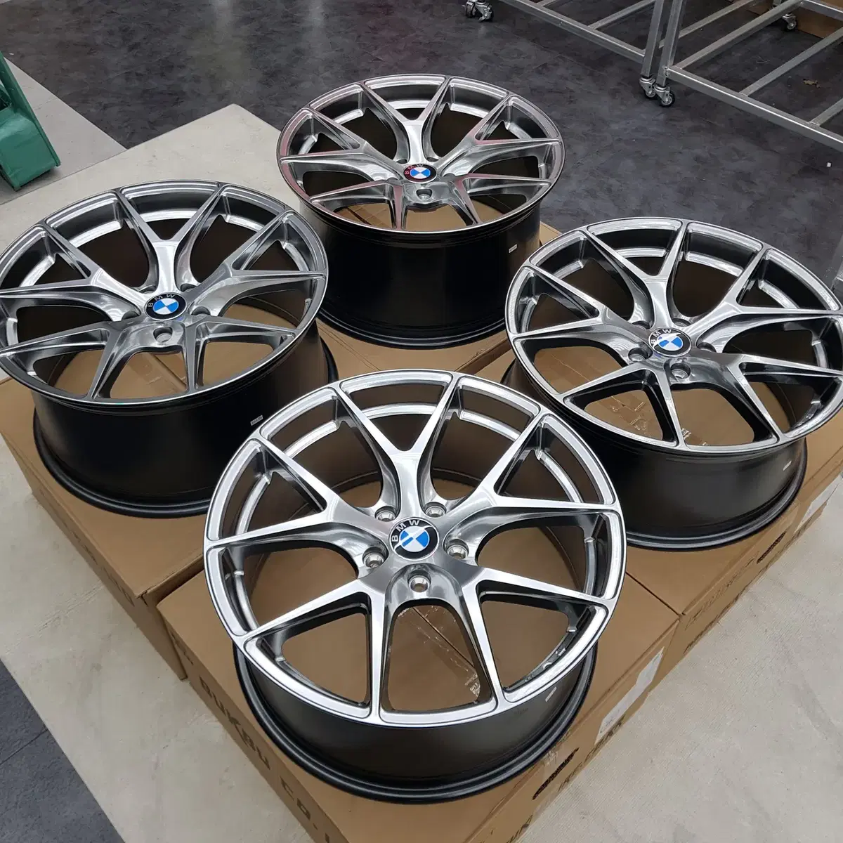 20인치 사제 신품휠 CIR BMW 전용 PCD120하이퍼블랙 앞뒤 팜