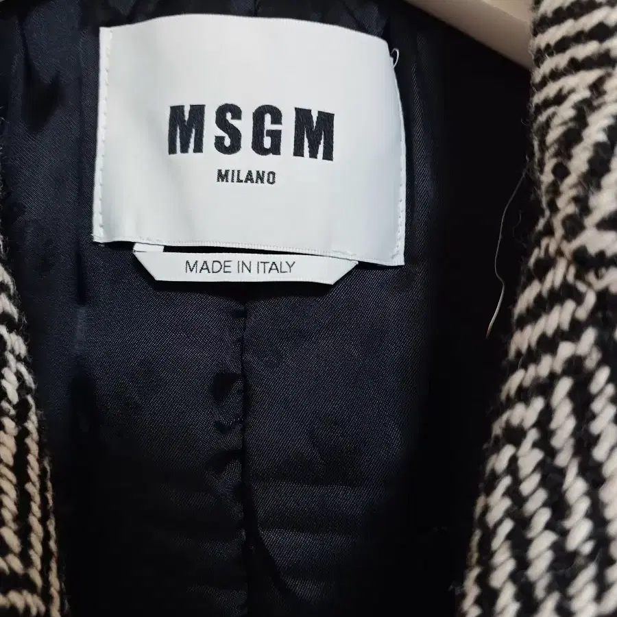 이태리 MSGM 헤링본 코트