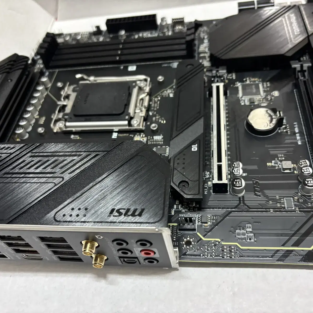 msi mag b650 판매합니다.