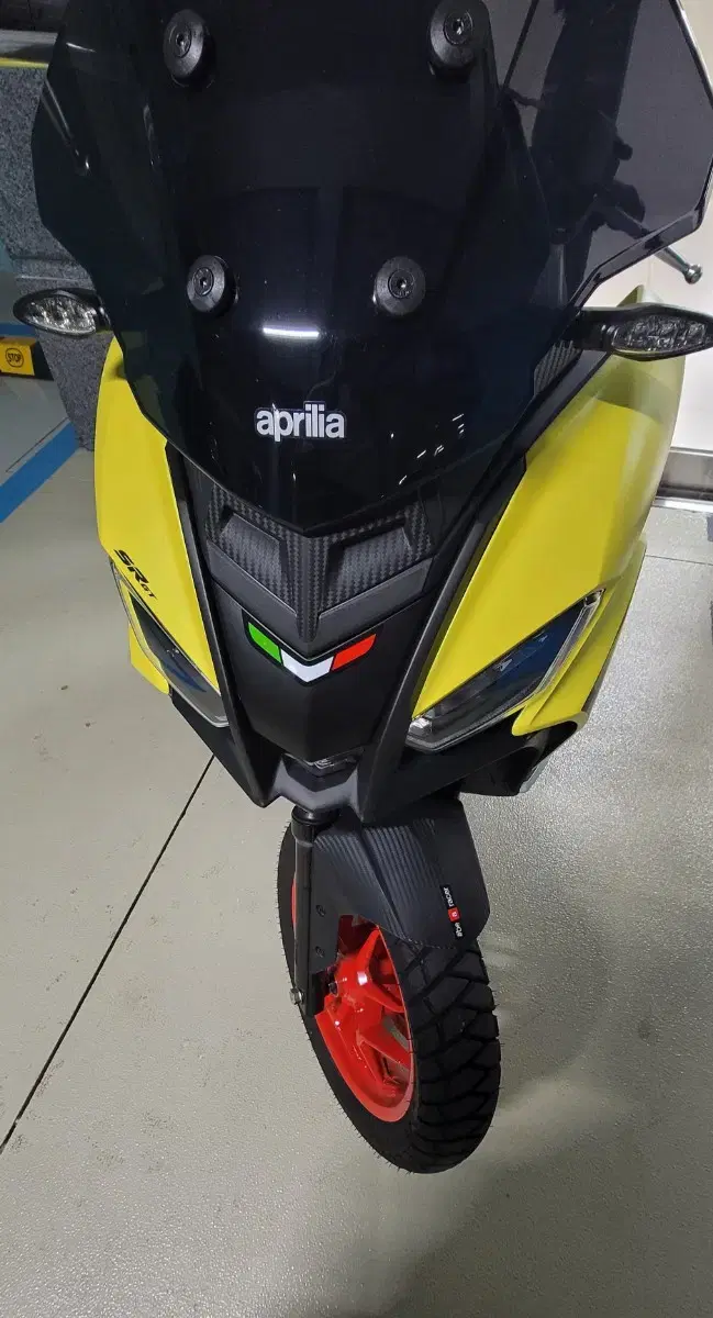 (부산) 24년식 ABS 아프릴리아 SR GT 125  srgt 스쿠터