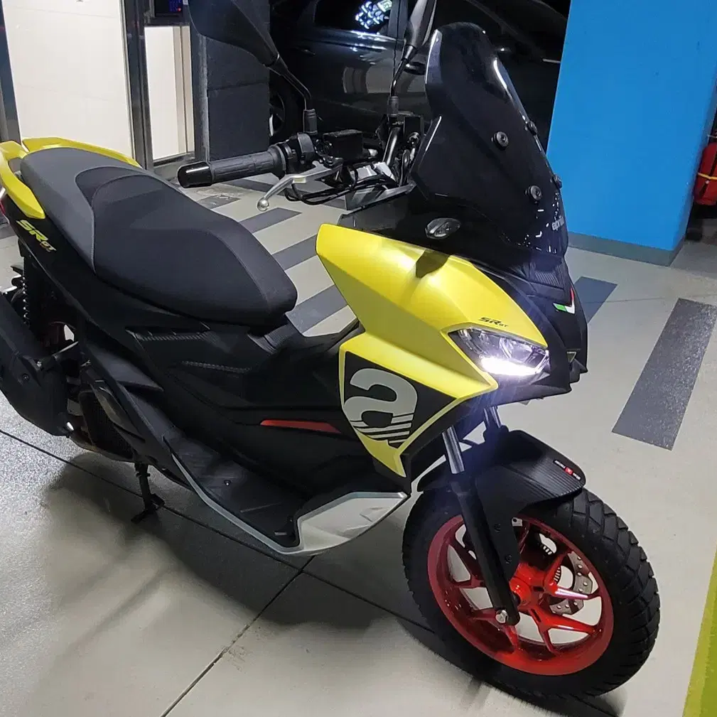 (부산) 24년식 ABS 아프릴리아 SR GT 125  srgt 스쿠터