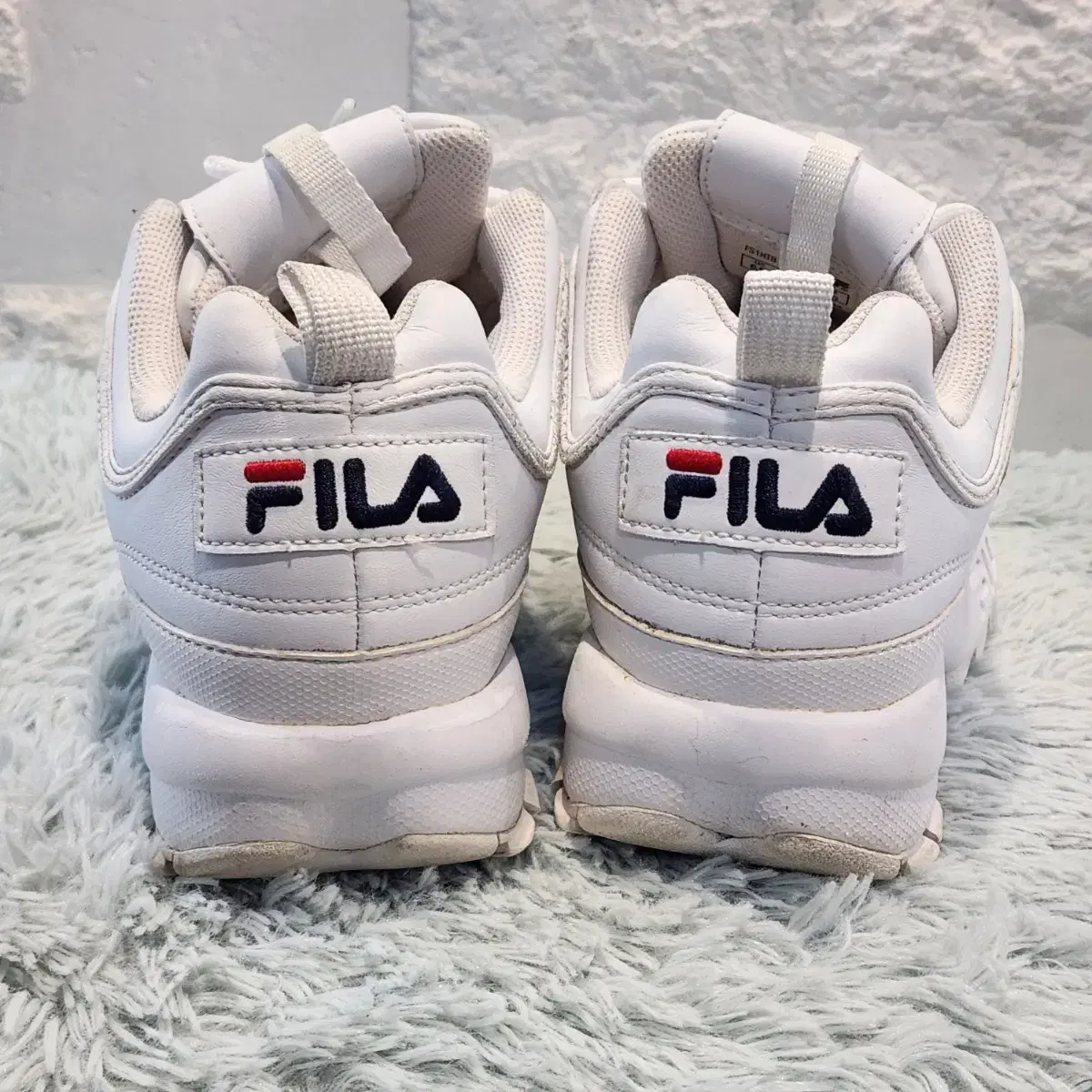 4-11:FILA 휠라 디스럽터 화이트(245)-상태굿