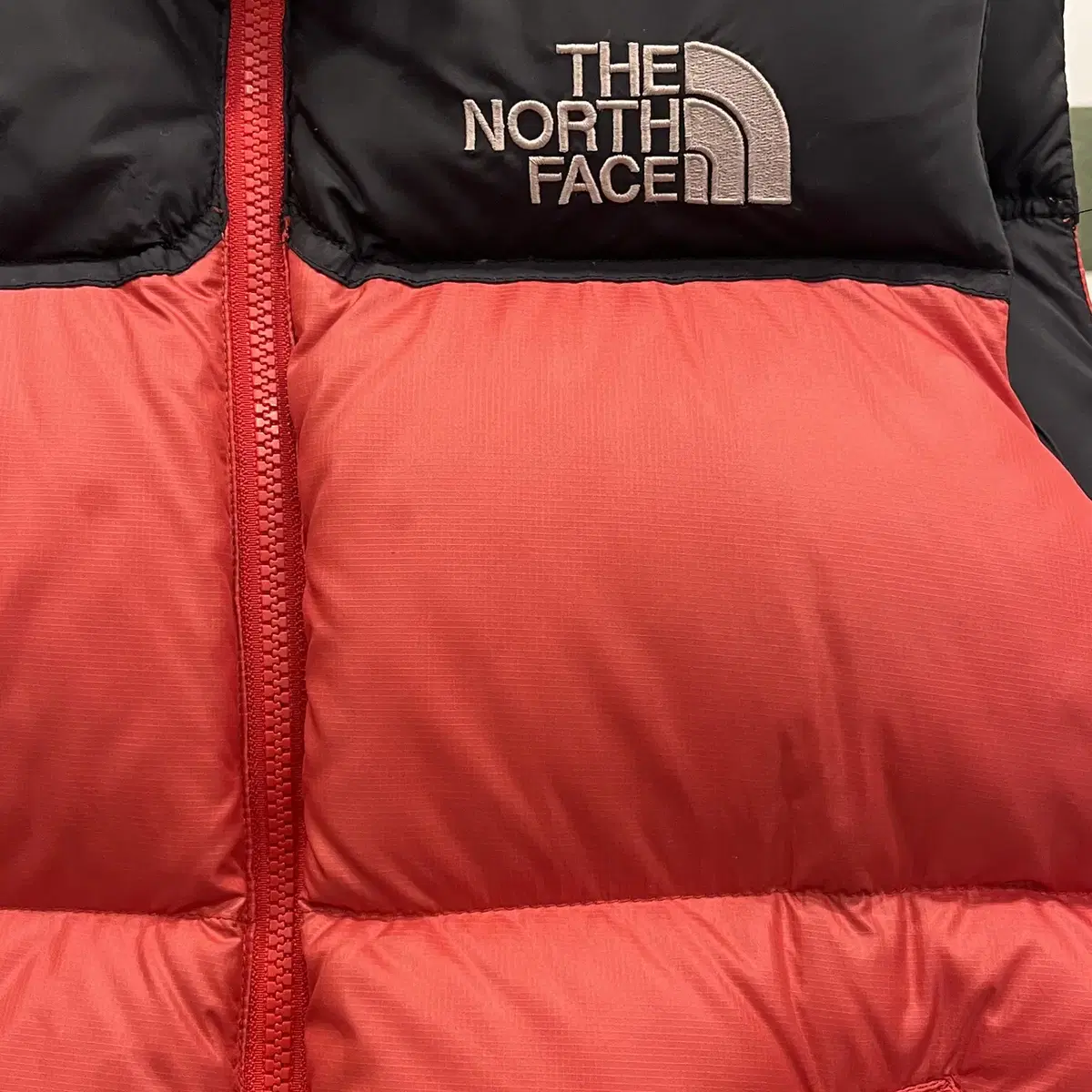 The North Face 노스페이스 눕시 700 구스다운 패딩 베스트