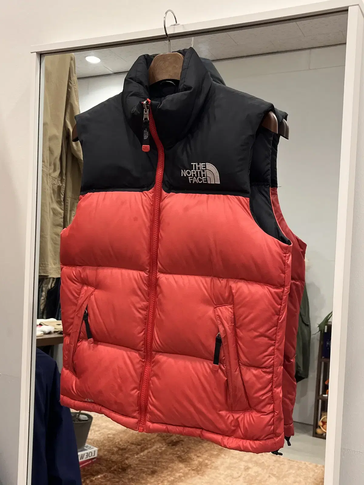 The North Face 노스페이스 눕시 700 구스다운 패딩 베스트