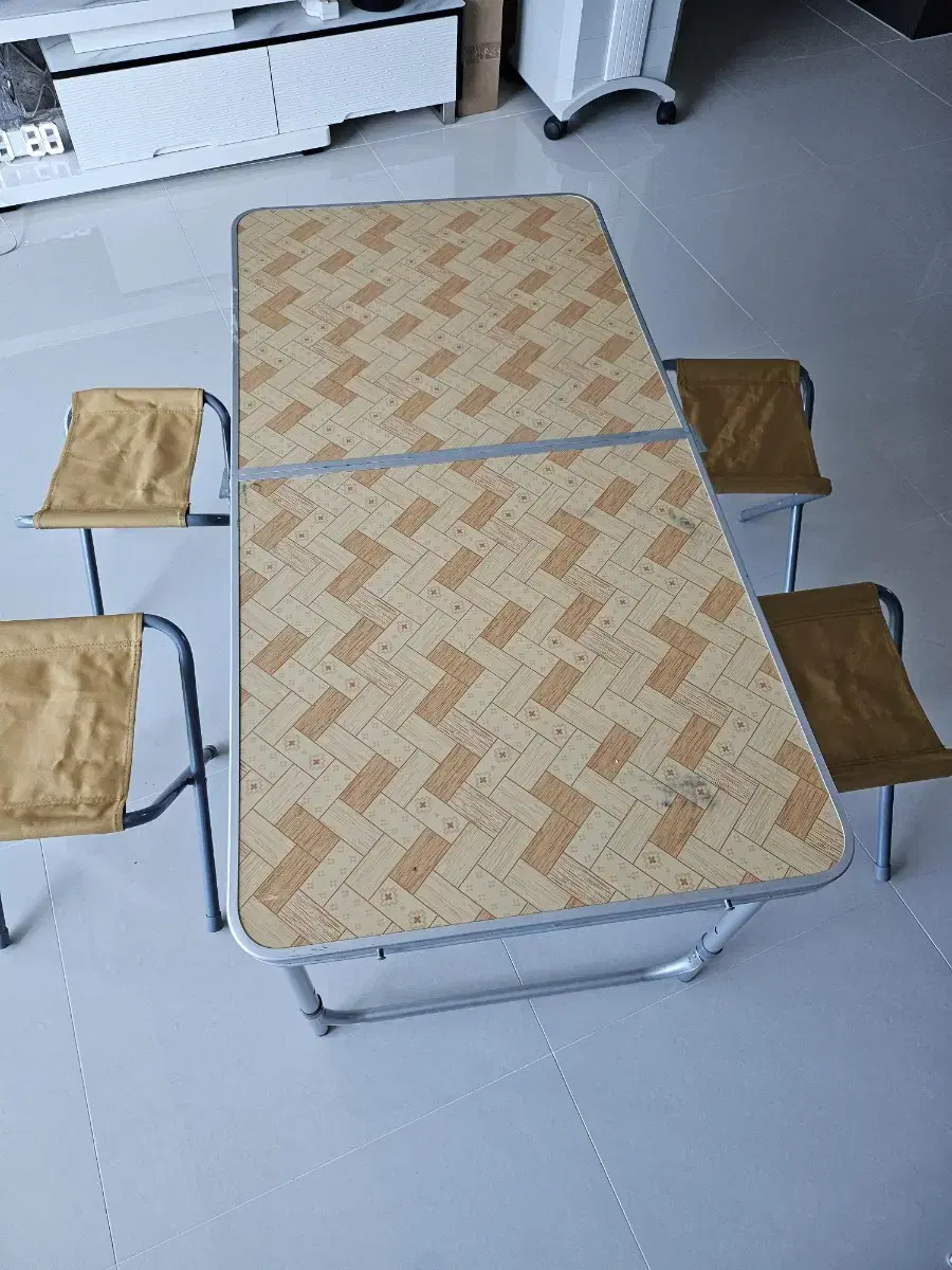 Camping table