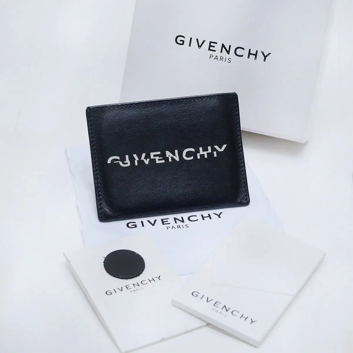 지방시 (GIVENCHY) 스플릿 레터링 로고 3cc 카드지갑