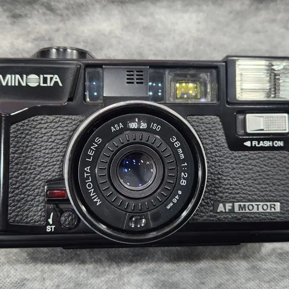 MINOLTA Hi matic AF2MD