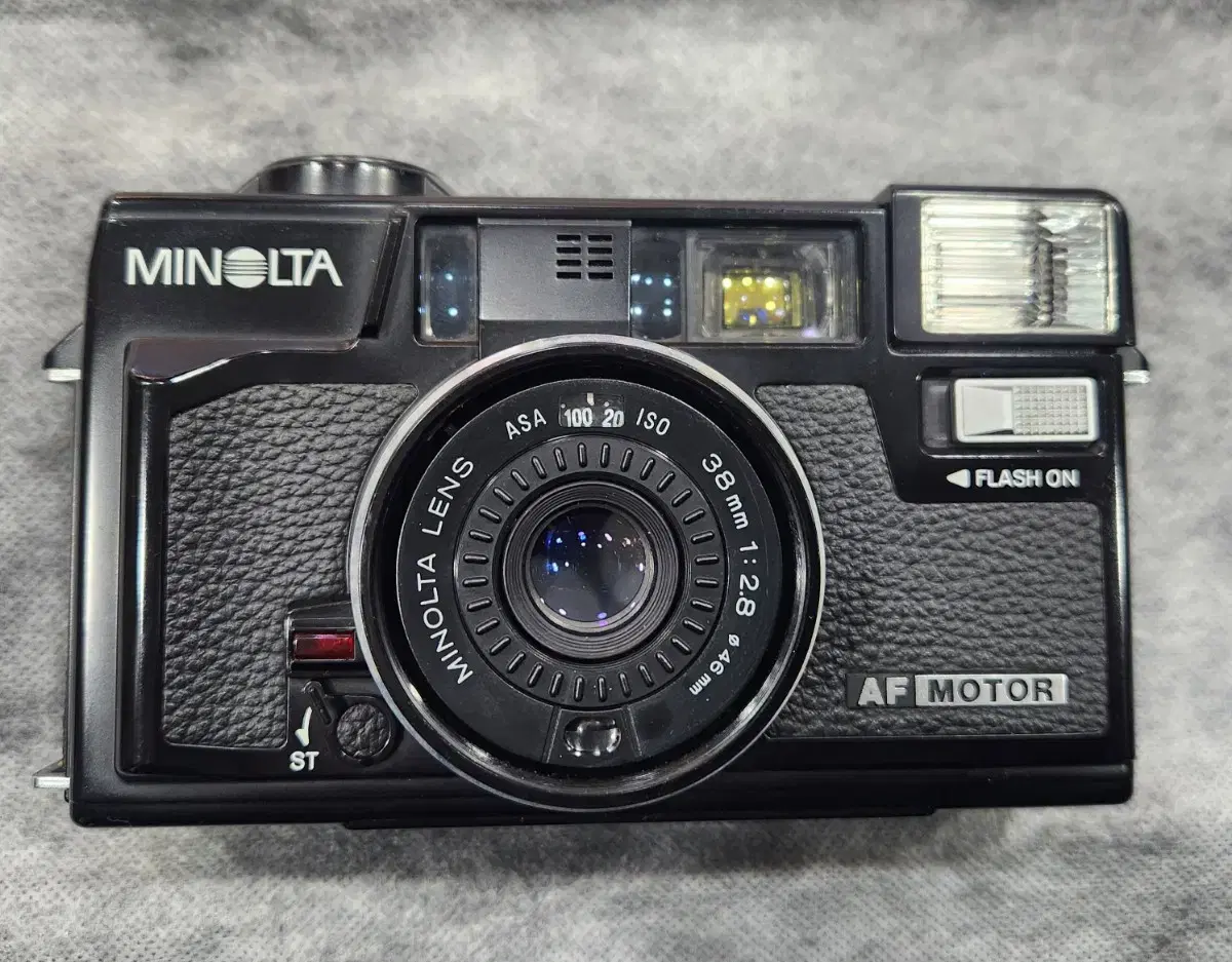 MINOLTA Hi matic AF2MD