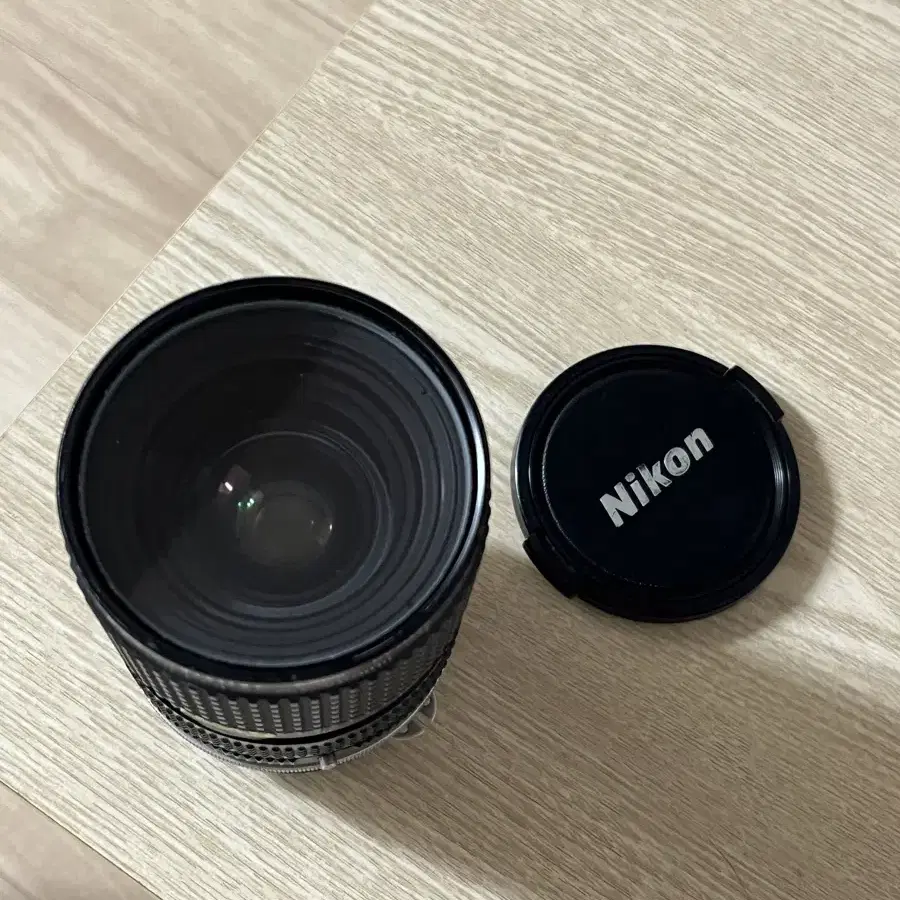 니콘 fm2 카메라 +가방+ 렌즈  Z00m-NIKKOR 62mm 2가