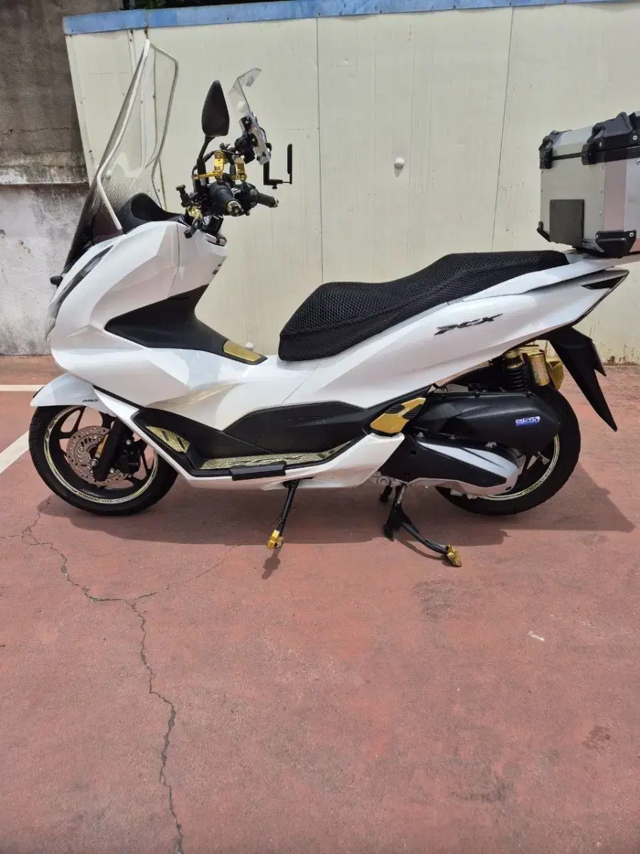 혼다 ABS PCX125 22년식 판매