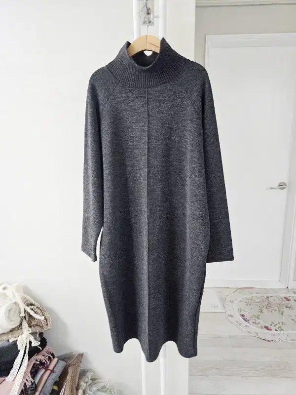 Boxy Han dark gray knit ONEPIECE F