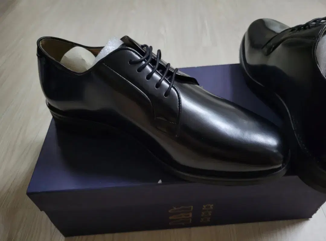 [New] Schuhfen x KANG Stylist calfskin leather derby shoes Hong Chang 270