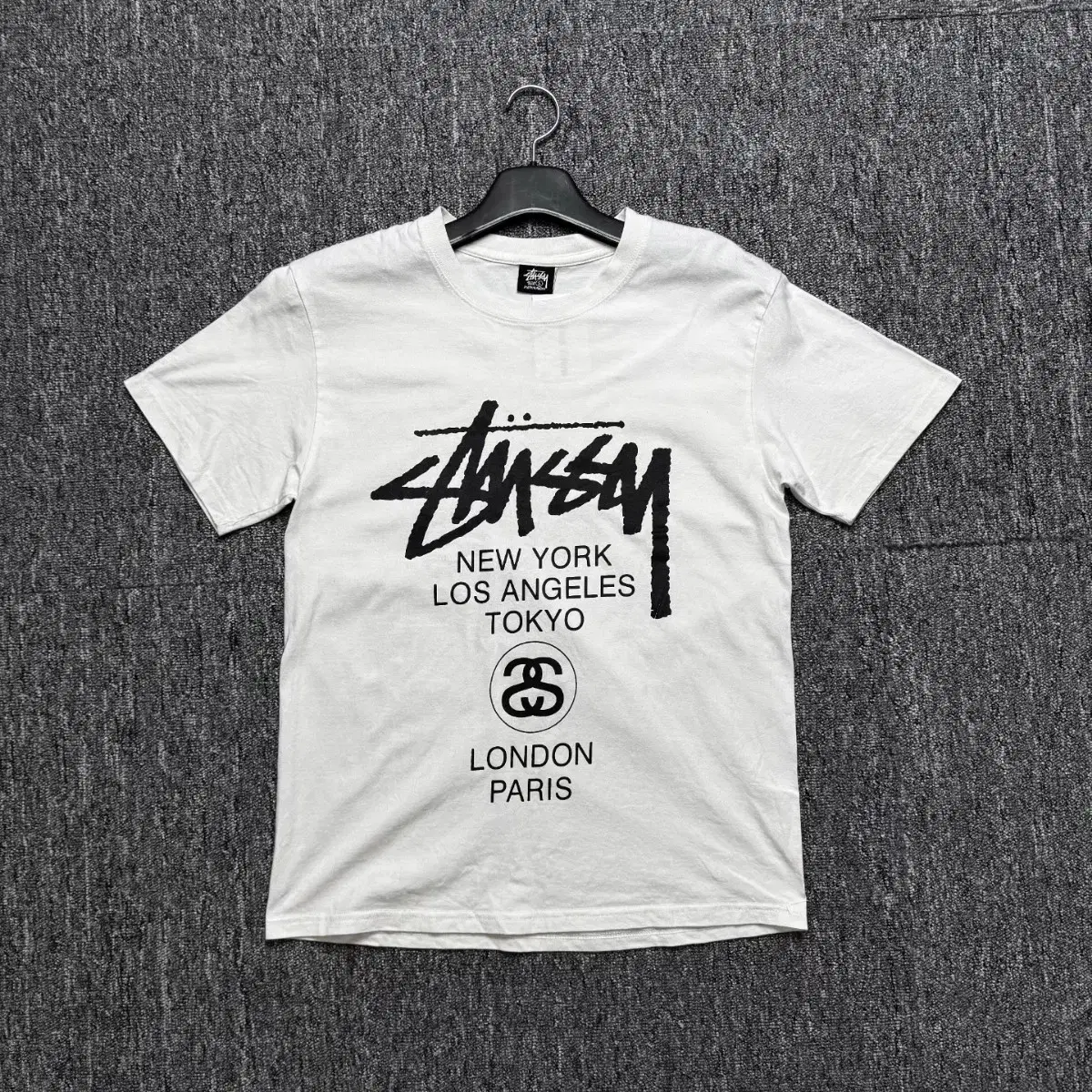 Stussy worldtour Big Logo Boxy Fit Short Sleeve T-Shirt